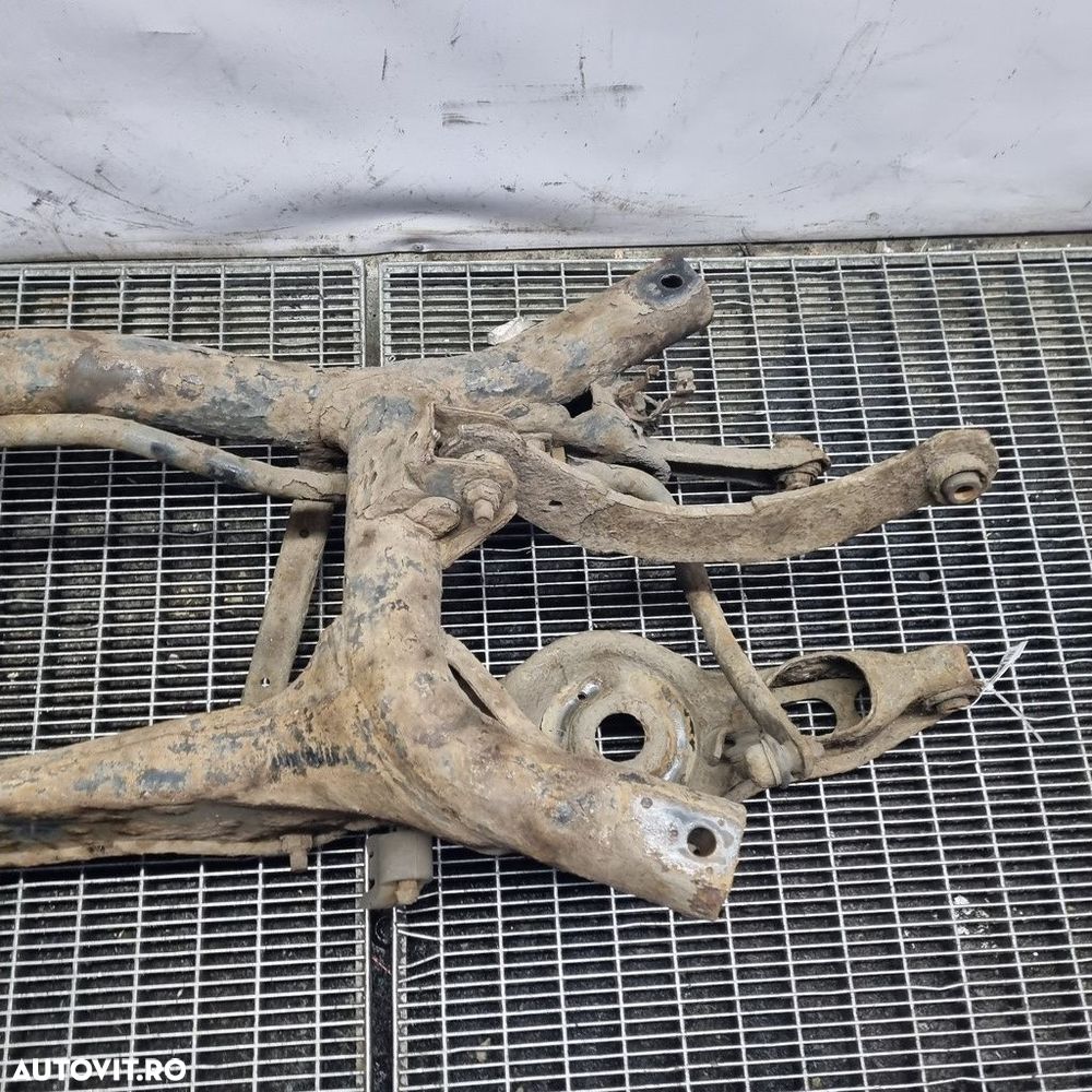 Punte spate Citroen C - Crosser 2.2 D 2007 - 2012 SUV 4 Usi (1364) 4x4 - 3