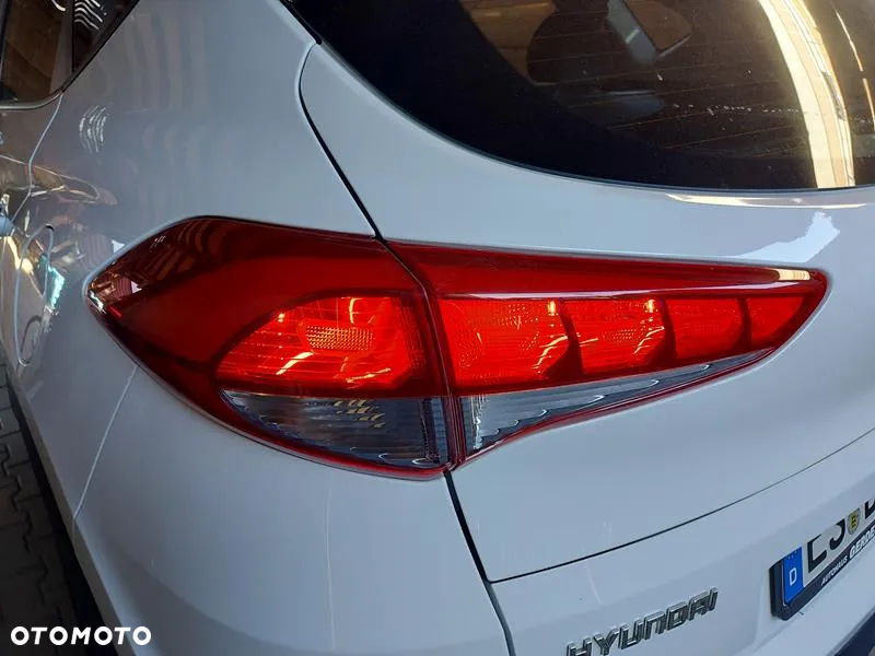 Hyundai Tucson 1.6 GDI BlueDrive Comfort 2WD - 25