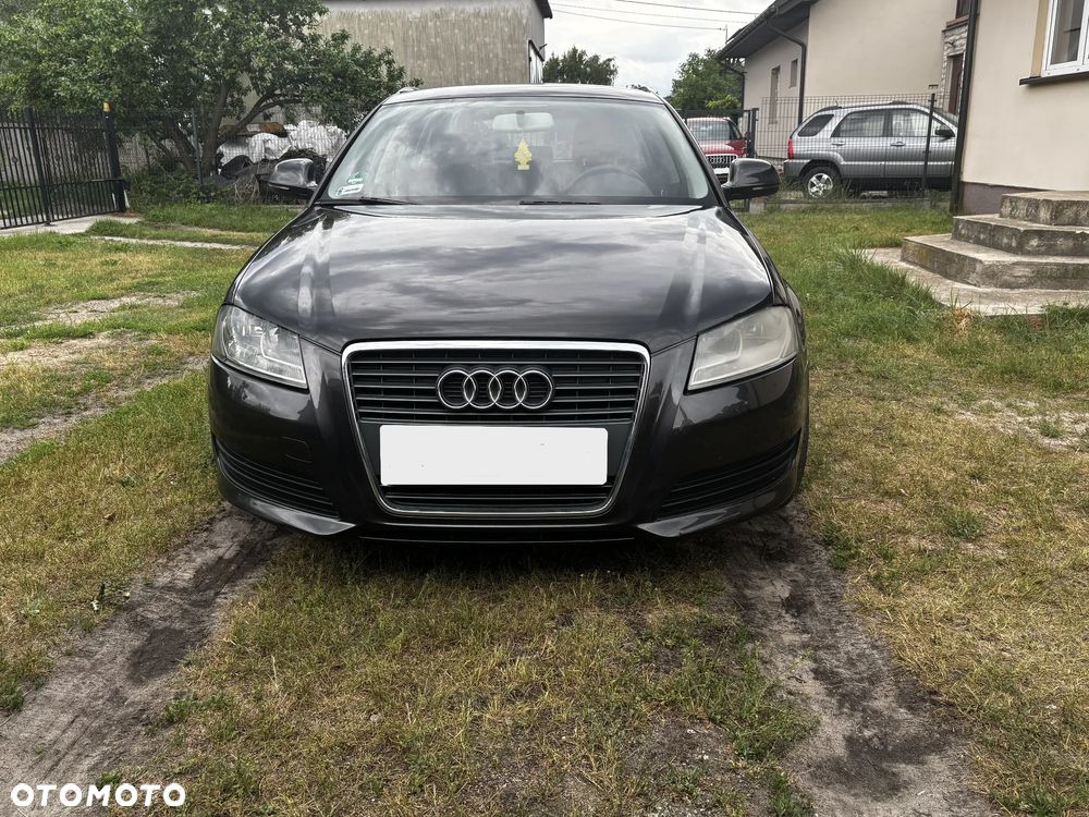 Audi A3 Sportback - 1