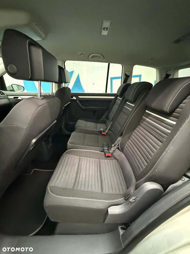 Volkswagen Touran 1.6 TDI DPF BlueMotion Technology DSG Cup - 21