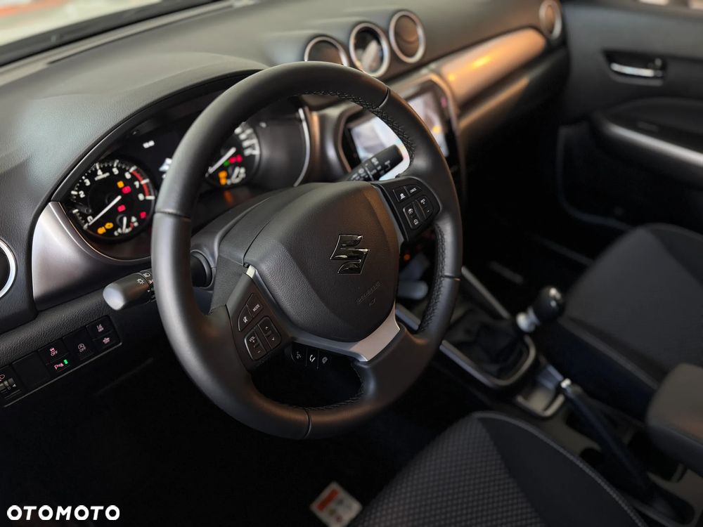 Suzuki Vitara 1.4 Boosterjet mHEV Premium Plus 2WD - 9