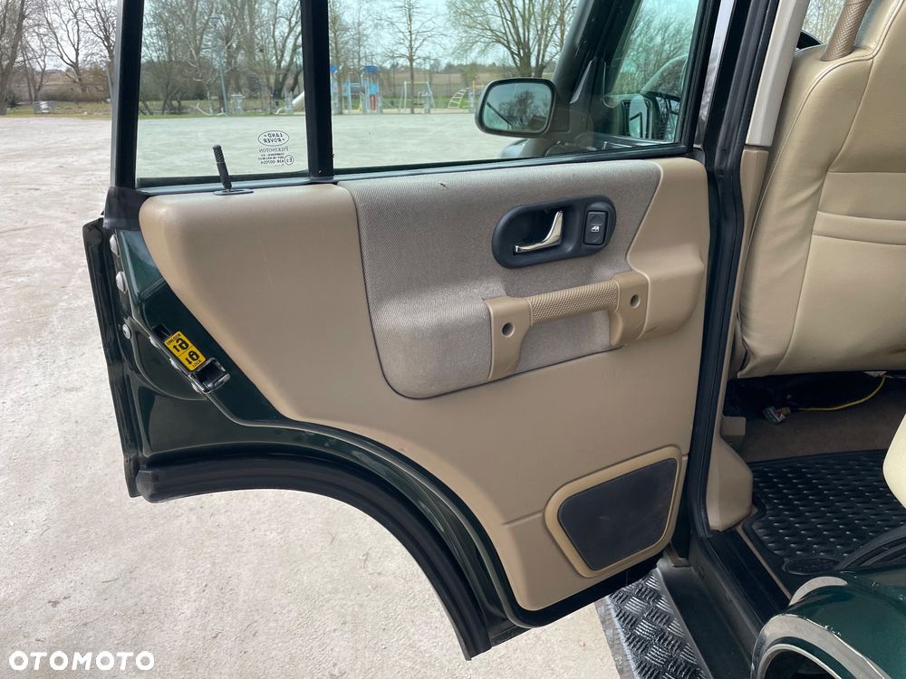 Land Rover Discovery - 12