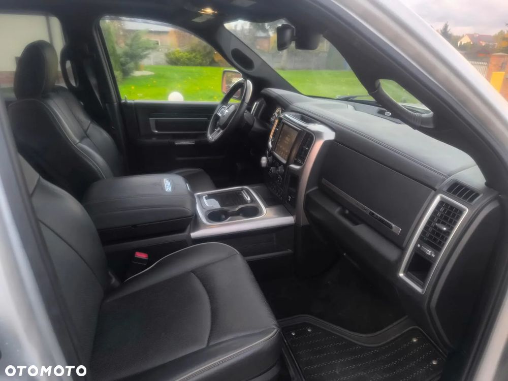 Dodge RAM 1500 5.7 4x4 - 17