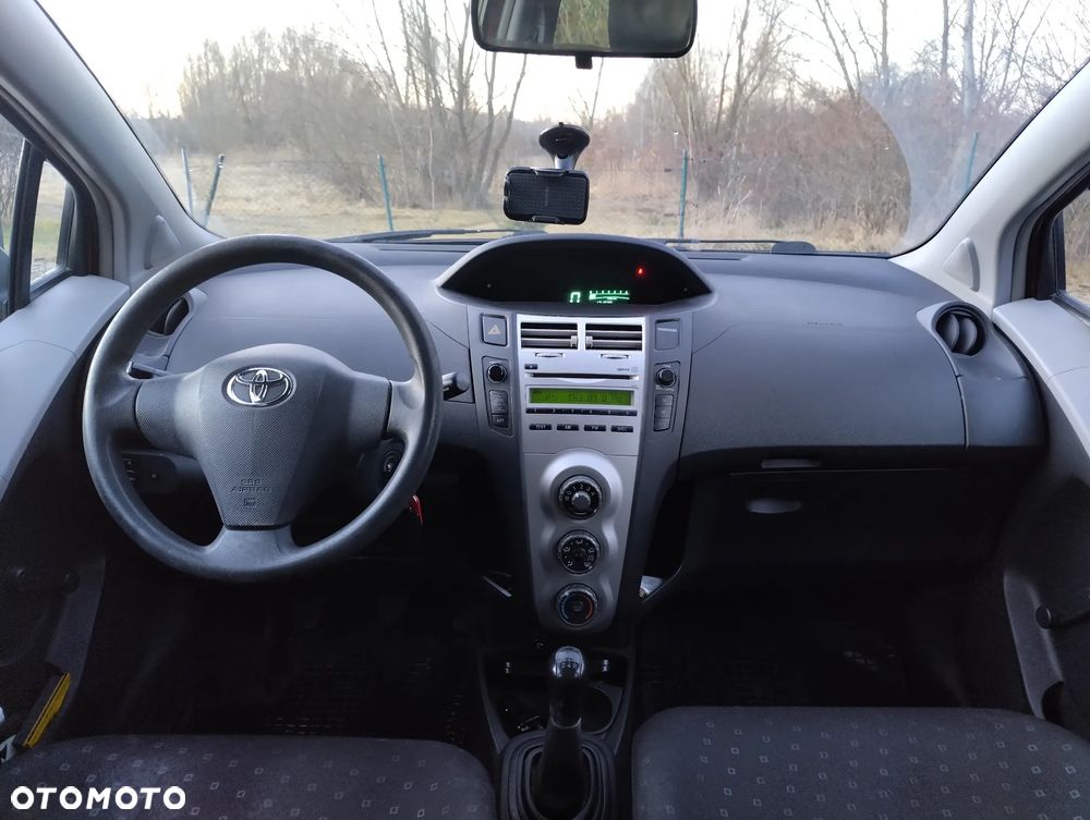 Toyota Yaris 1.0 Luna - 10
