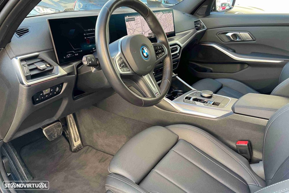 BMW 320 e Touring Pack Desportivo M Auto - 8