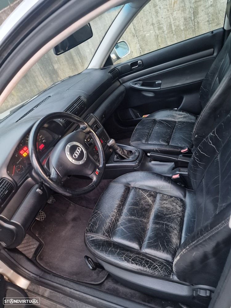 Audi A4 1.6 Plus - 4