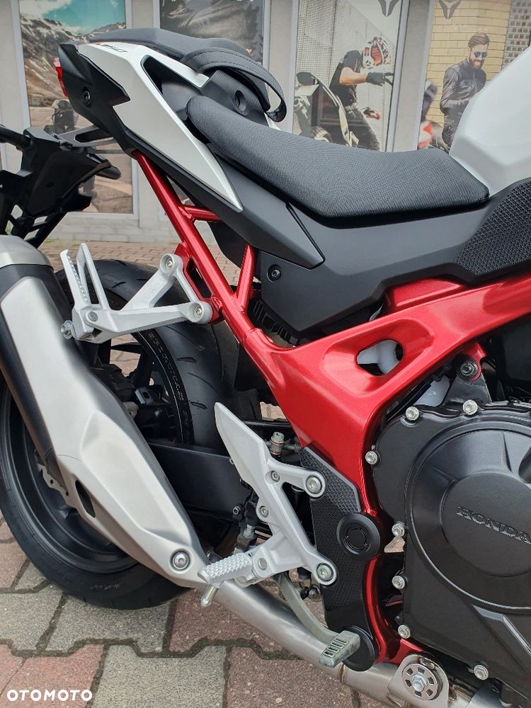 Honda Hornet - 8