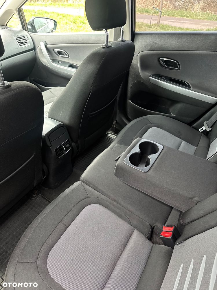 Kia Ceed 1.6 GDI L - 11