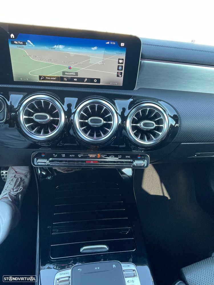 Mercedes-Benz A 200 4Matic 8G-DCT AMG Line - 16