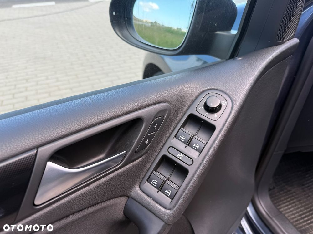 Volkswagen Golf 1.4 TSI Comfortline DSG - 10