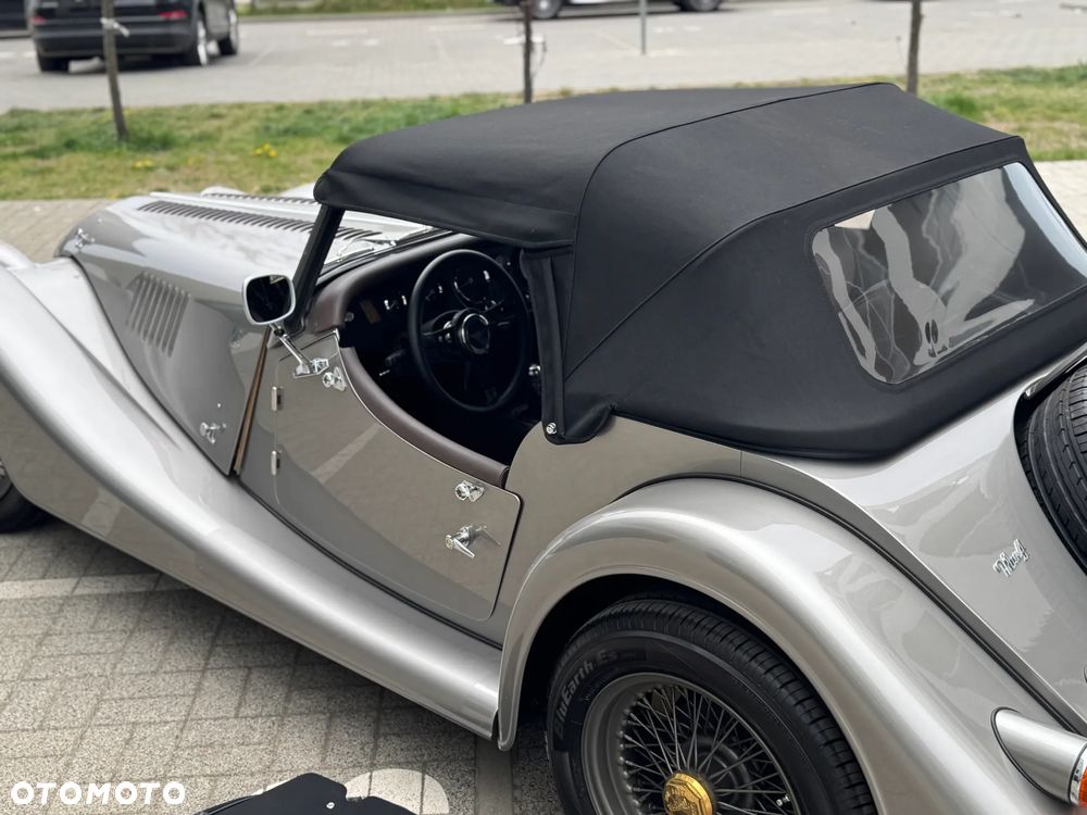 Morgan Plus Four - 7