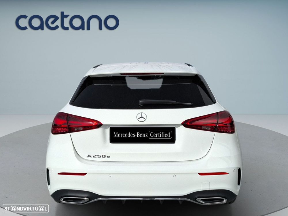 Mercedes-Benz A 250 e - 7