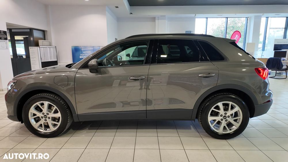 Audi Q3 45 TFSIe S tronic - 8
