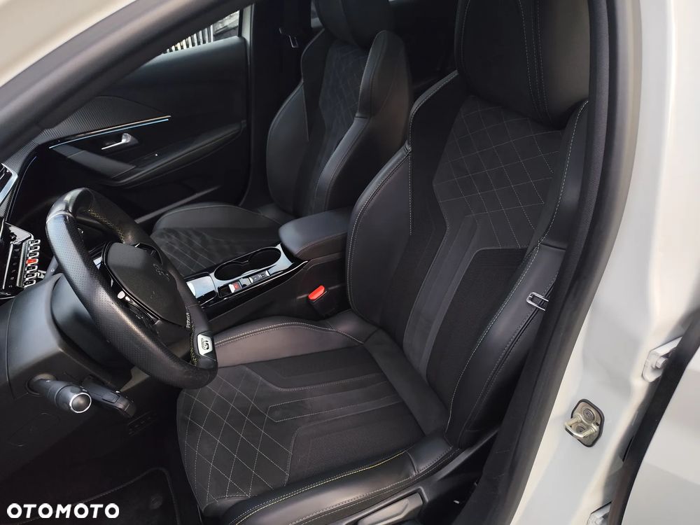 Peugeot 208 GT - 9