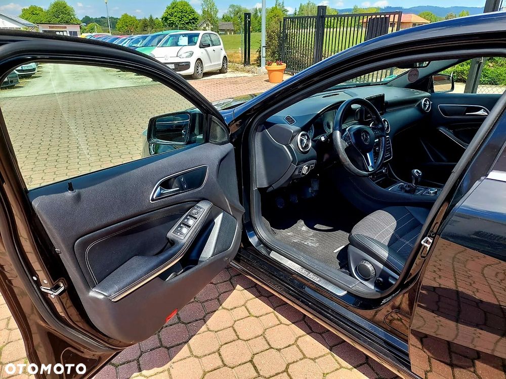 Mercedes-Benz Klasa A 180 CDI (BlueEFFICIENCY) AMG Sport - 9