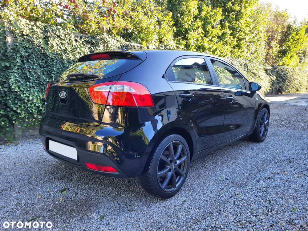 Kia Rio - 6
