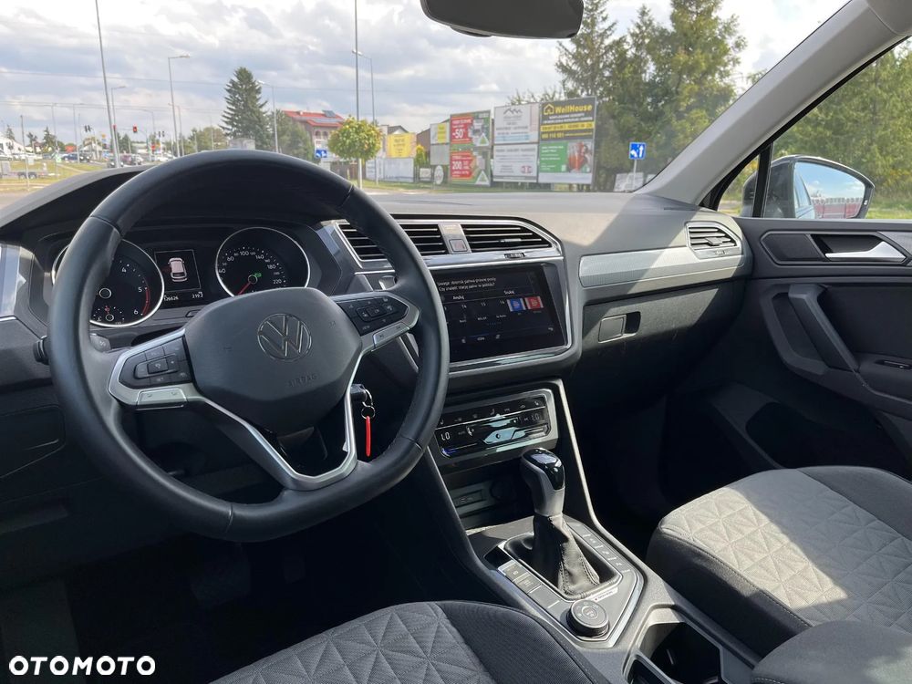 Volkswagen Tiguan 2.0 TDI SCR 4Mot Life DSG - 24