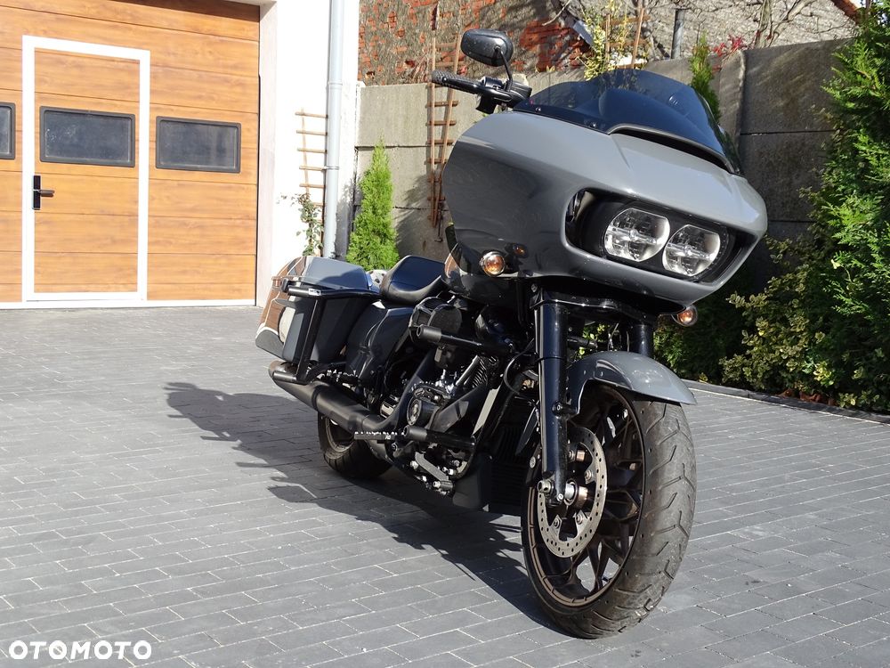 Harley-Davidson Touring Road Glide - 15