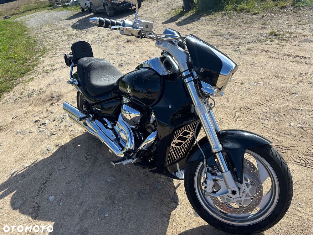 Suzuki Intruder - 2