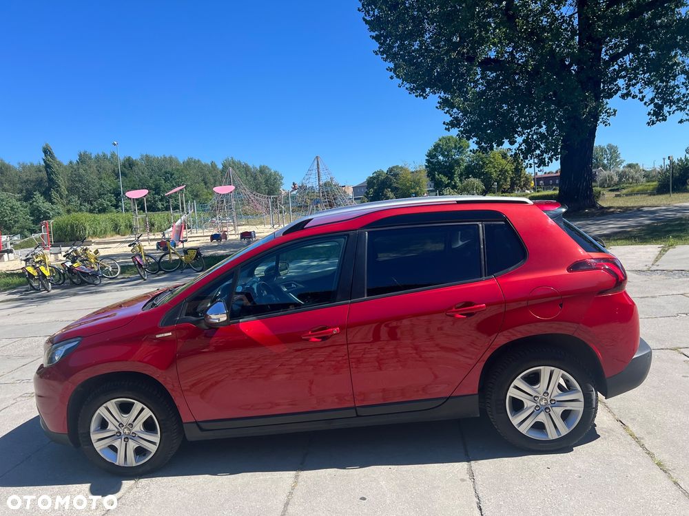 Peugeot 2008 1.2 Pure Tech Style S&S EAT6 - 4