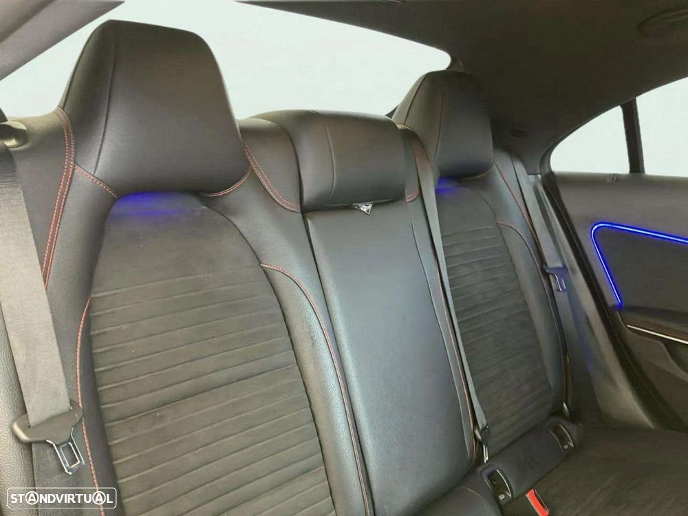 Mercedes-Benz CLA 180 d AMG Line - 15