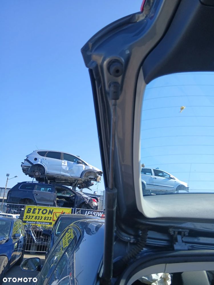 Volkswagen Golf V HB Klapa Bagażnika Tył Tylnia Kolor LA7T - 5