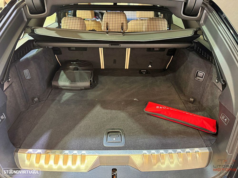 BMW 530 e Pack Desportivo M - 11