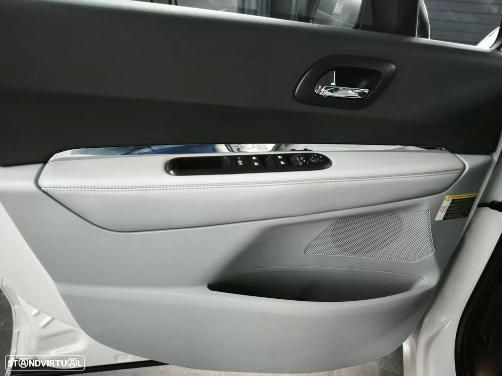 Peugeot 5008 1.6 E-HDi 5L Allure 2-Tronic - 46