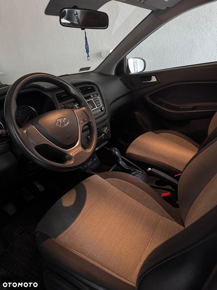 Hyundai i20 1.2 Comfort - 8