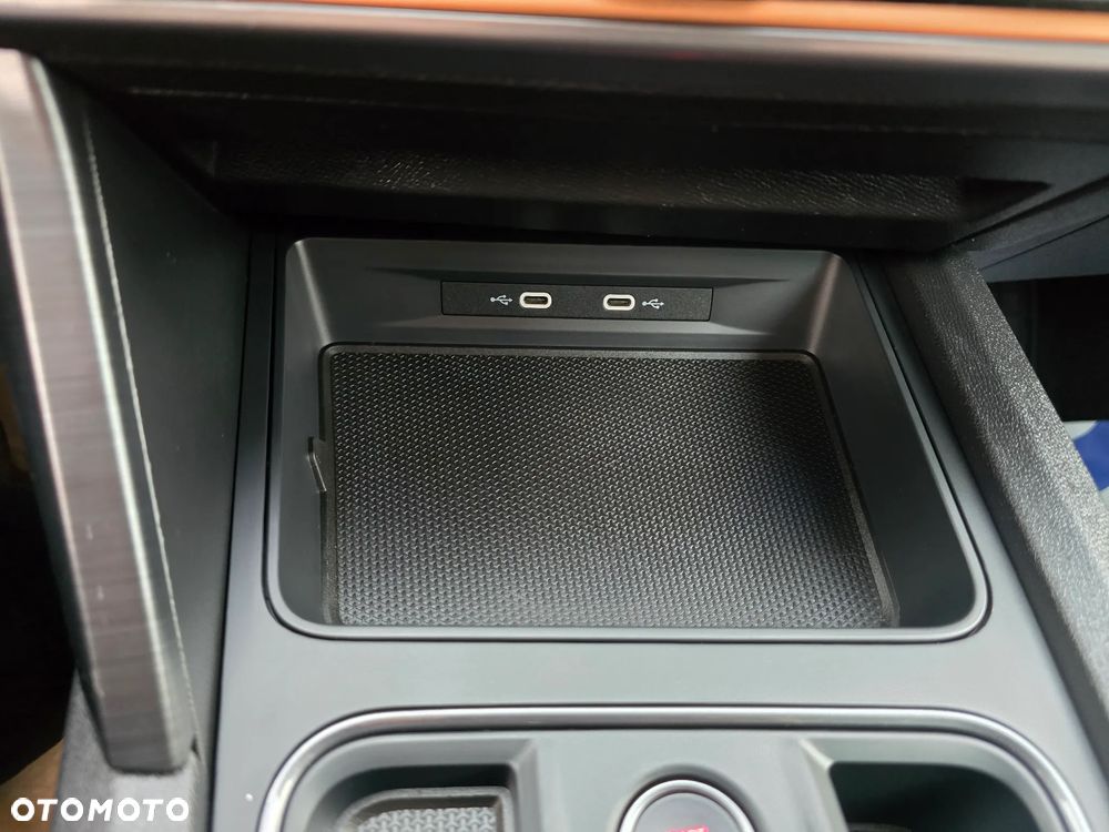 Cupra Formentor 1.5 eTSI DSG - 33