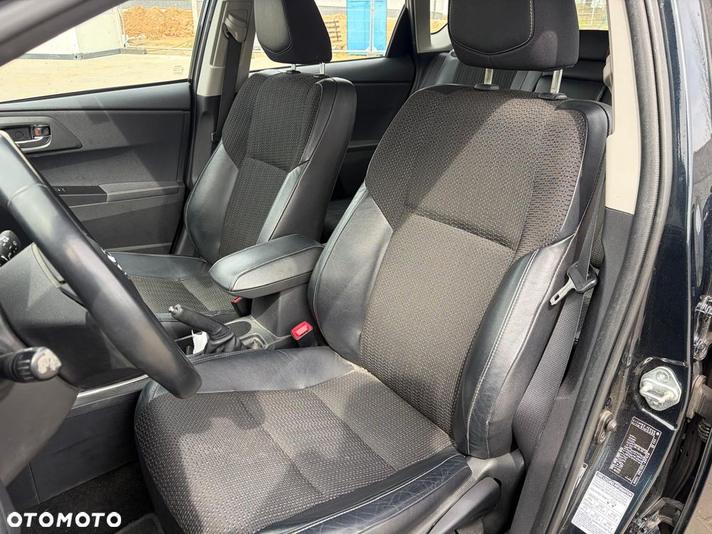 Toyota Auris - 17