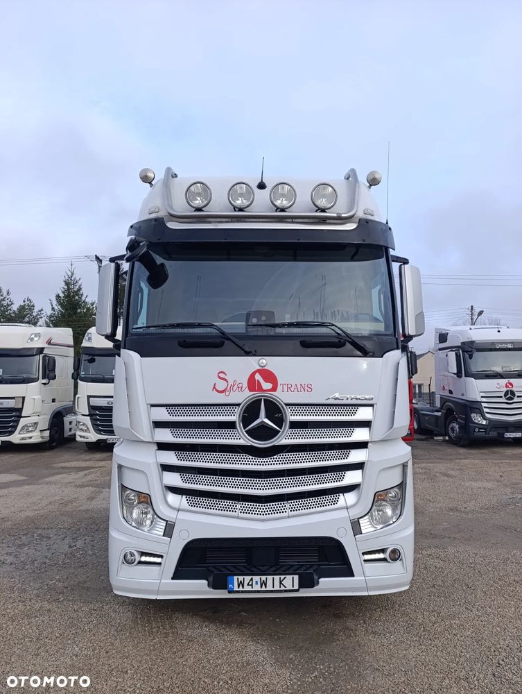 Mercedes-Benz Actros - 10