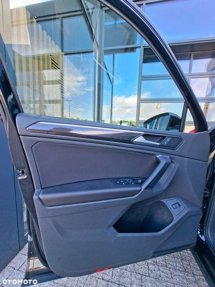 Volkswagen Tiguan - 10