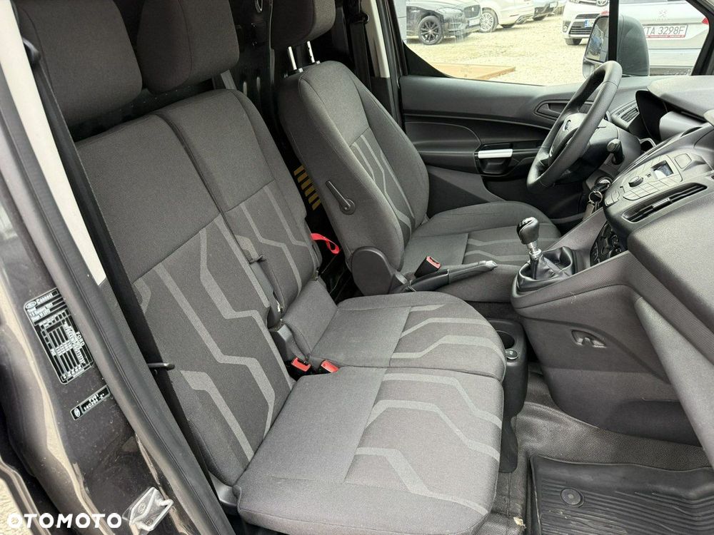 Ford Transit Connect - 17