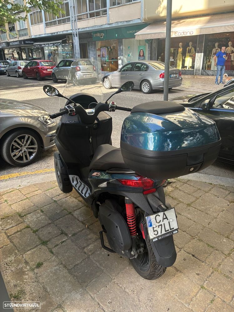 Piaggio MP3 Sport - 3