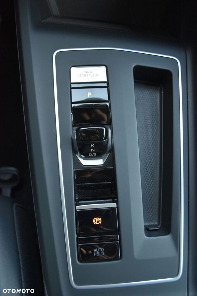 Volkswagen Golf - 20
