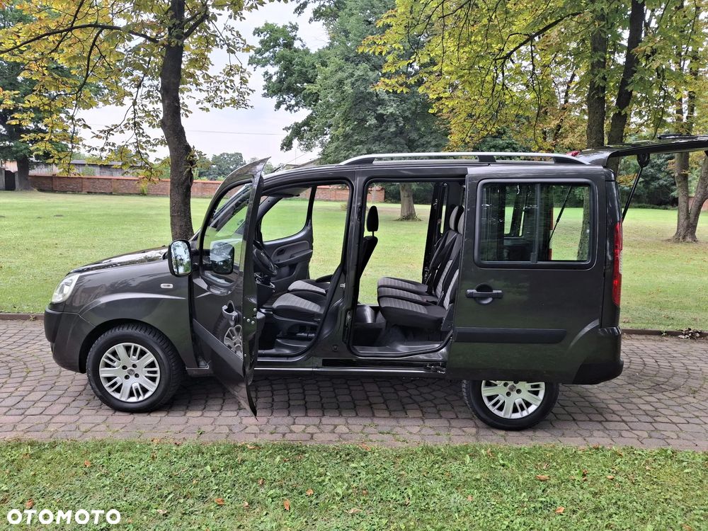 Fiat Doblo 1.4 8V Family - 24