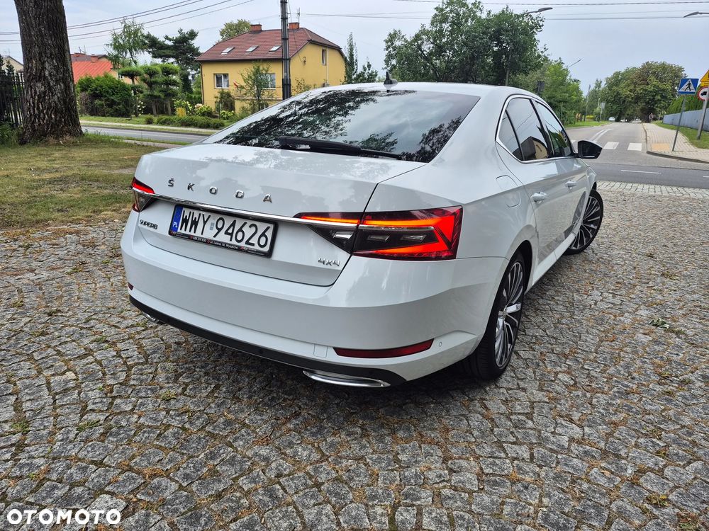 Skoda Superb 2.0 TDI SCR 4x4 L&K DSG - 19