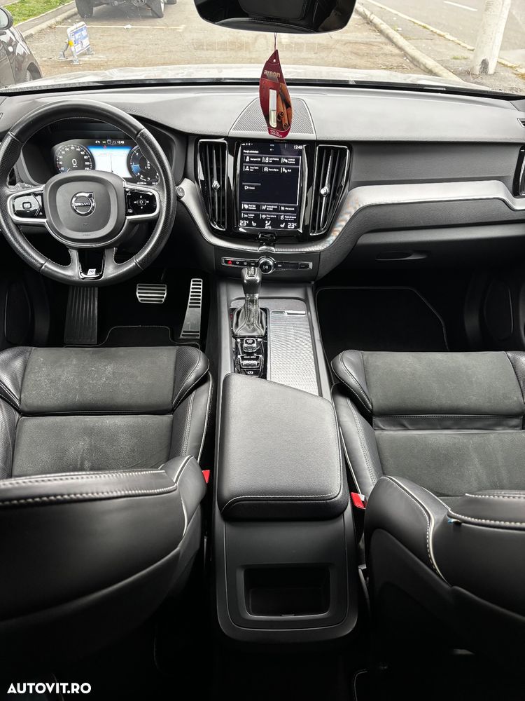 Volvo XC 60 D4 AWD Geartronic RDesign - 19