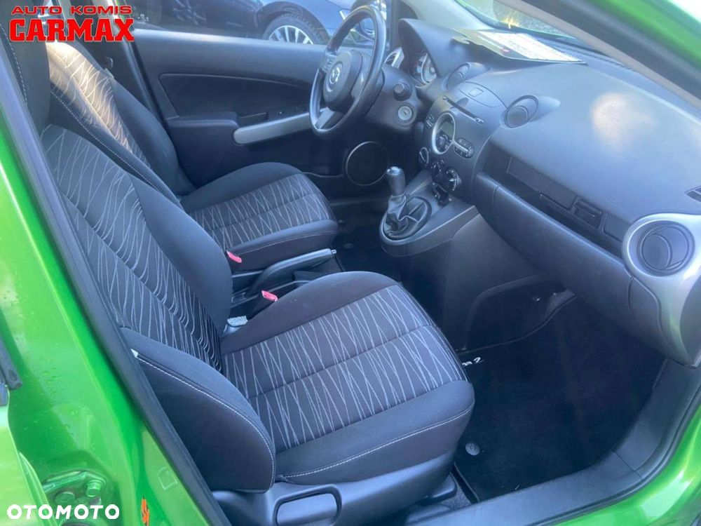 Mazda 2 - 17