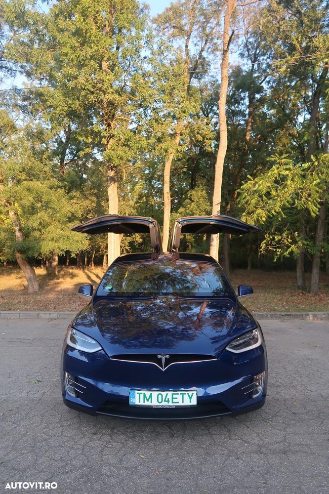 Tesla Model X Performance - 4