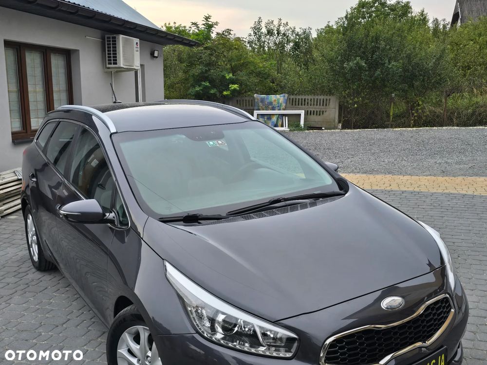 Kia Ceed 1.6 GDI Vision - 10