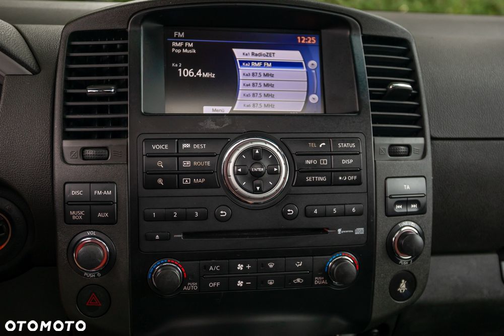 Nissan Pathfinder - 23