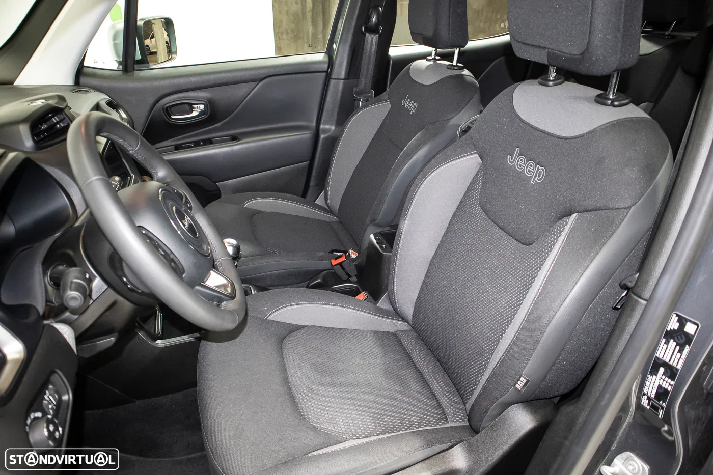 Jeep Renegade 1.0 T Limited - 8