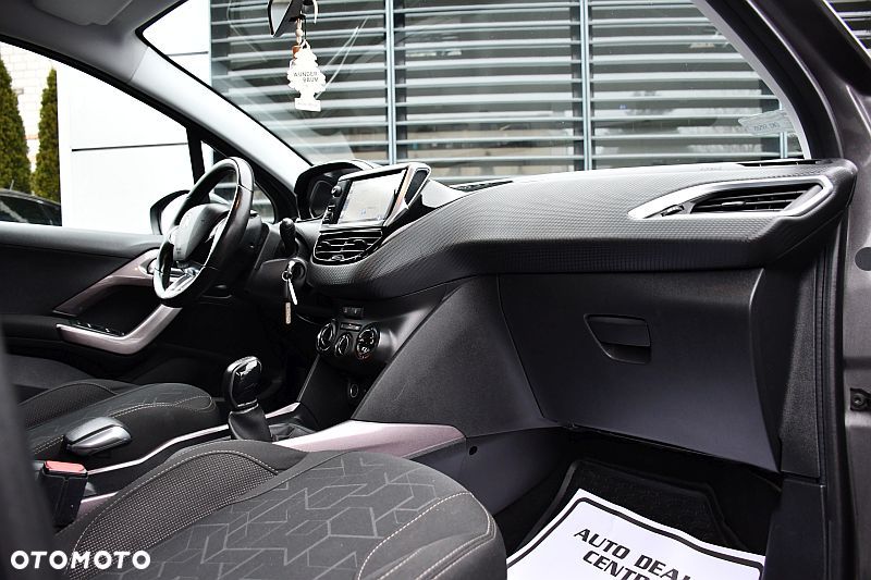 Peugeot 2008 1.6 BlueHDi Style - 6