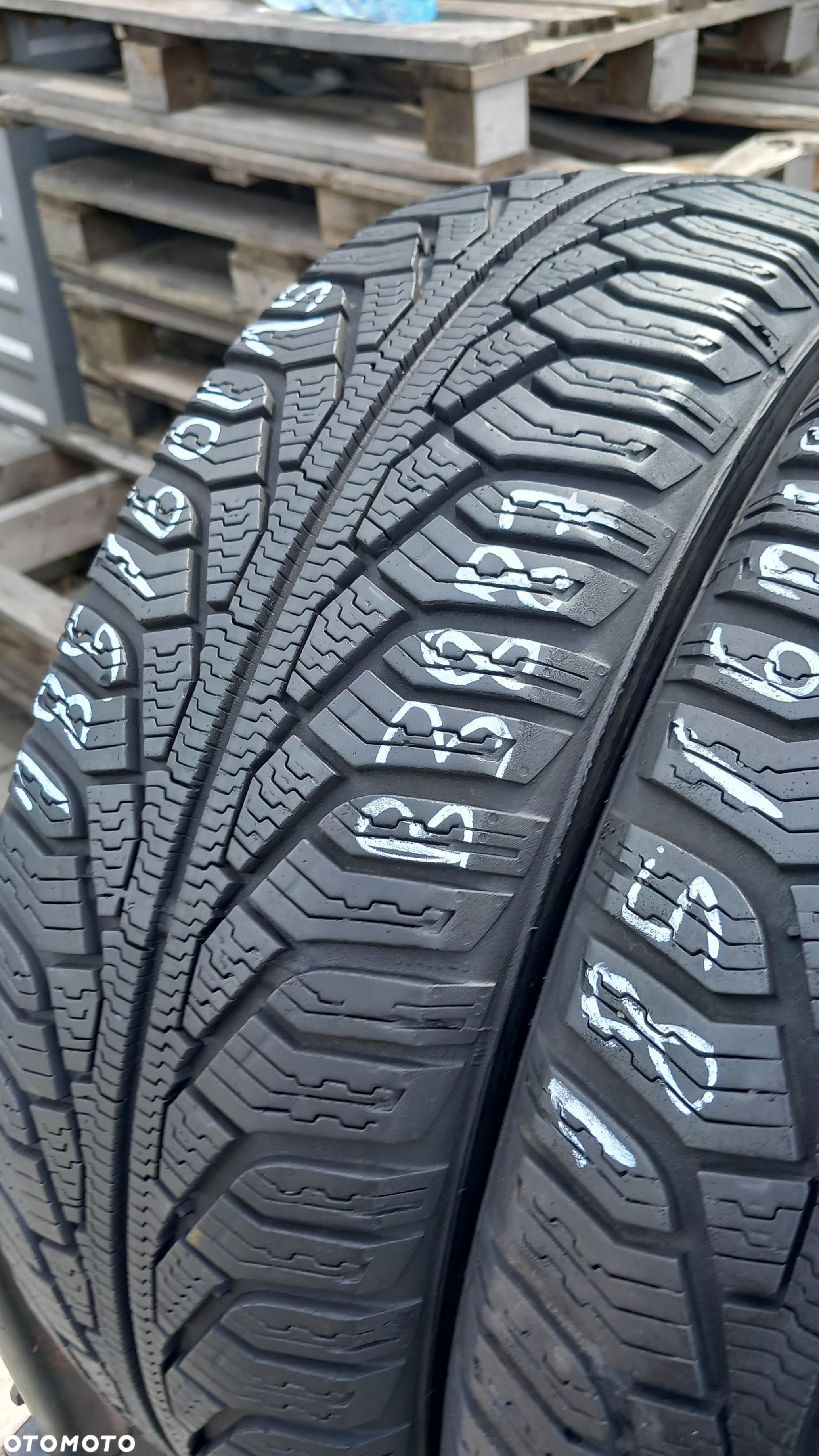 185/60/15 Uniroyal MS Plus 77 84T - 2