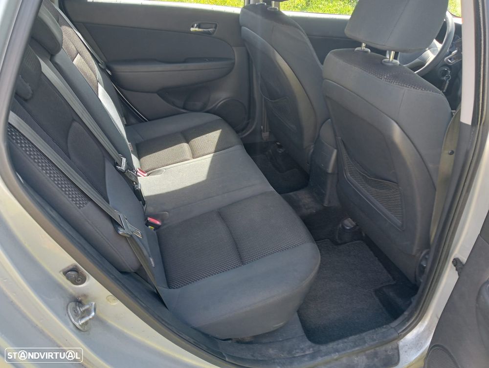 Hyundai i30 CW 1.4 CVVT Blue Comfort - 3