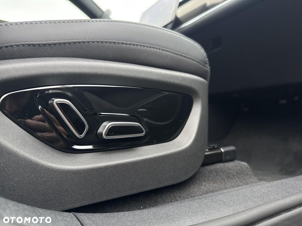 BYD Sealion 7 - 12