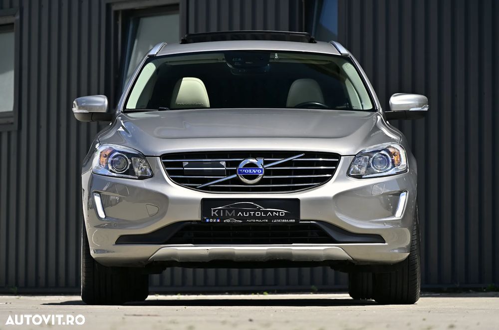 Volvo XC 60 D5 AWD Geartronic Summum - 26