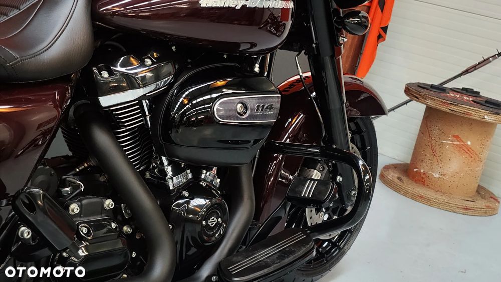 Harley-Davidson Touring Street Glide - 11